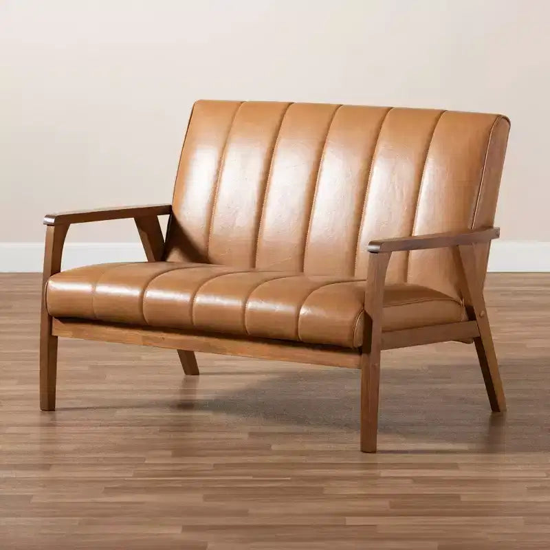 Divanetto Baxton Studio Nikko in legno e similpelle, stile metà secolo, noce/marrone: 2 posti, schienale capitonné, struttura in legno