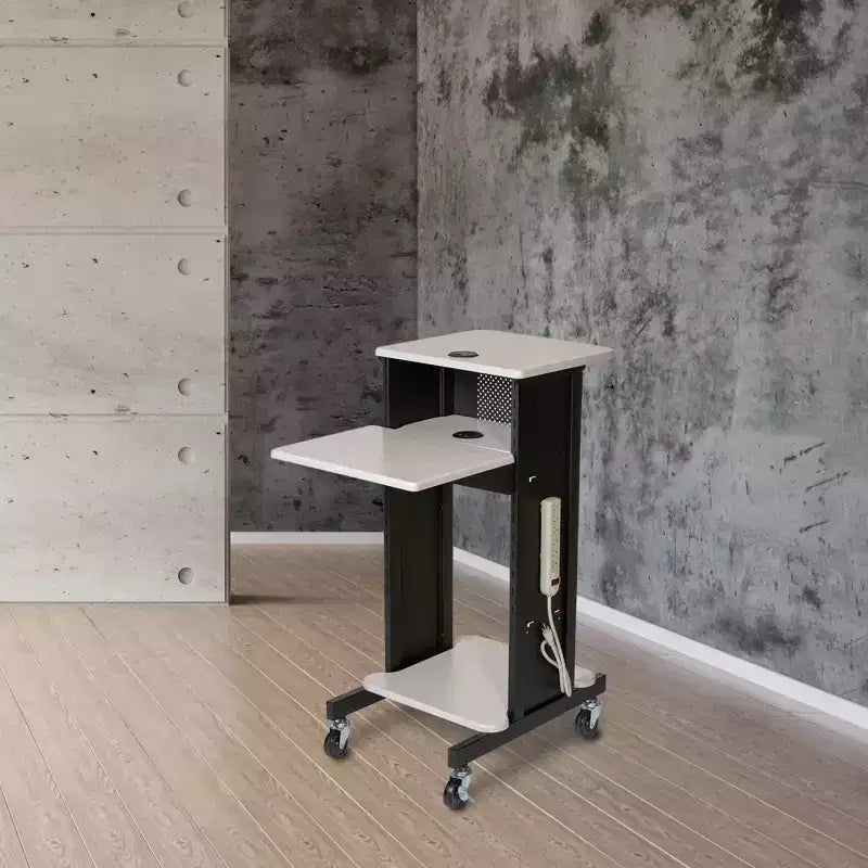 Carrello podio per presentazioni premium: Mobile, con ciabatta multipresa - Hampden Furnishings