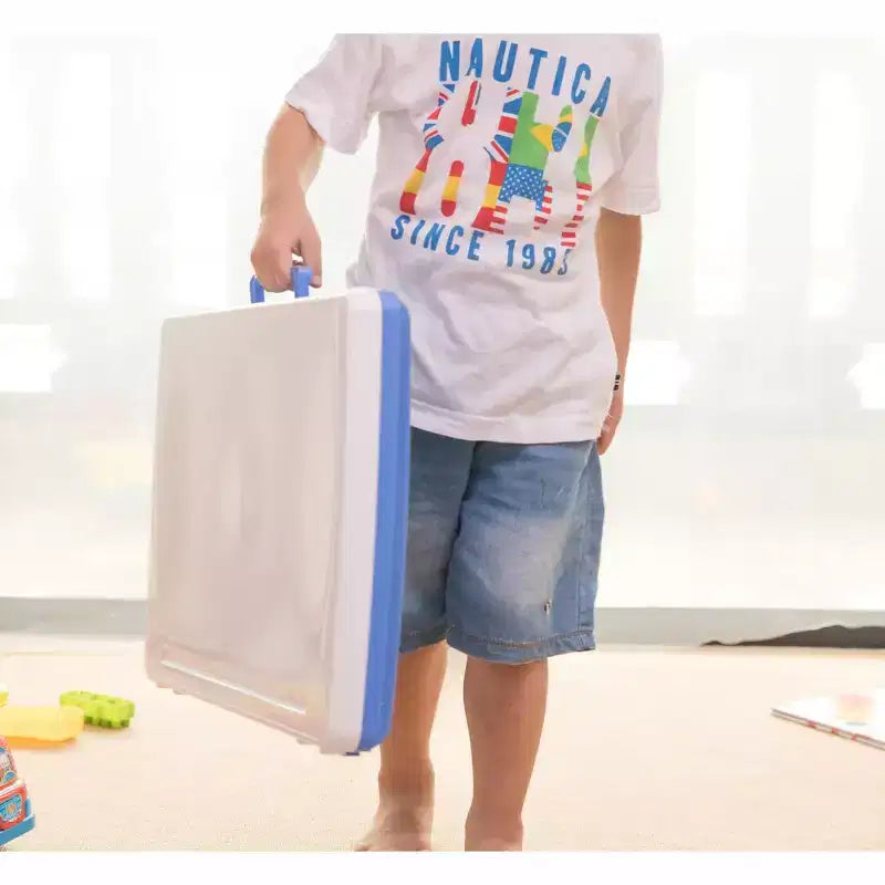Vassoio da Grembo Pieghevole Portatile per Bambini in Plastica Blu e Bianco – Contenitore, Età 2+