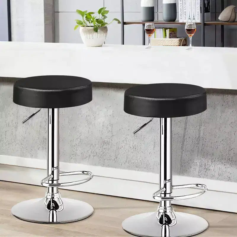 Costway Sgabello da Bar Girevole Regolabile in Pelle PU con Poggiapiedi Tondo Bianco\Nero\Rosso 1 pz